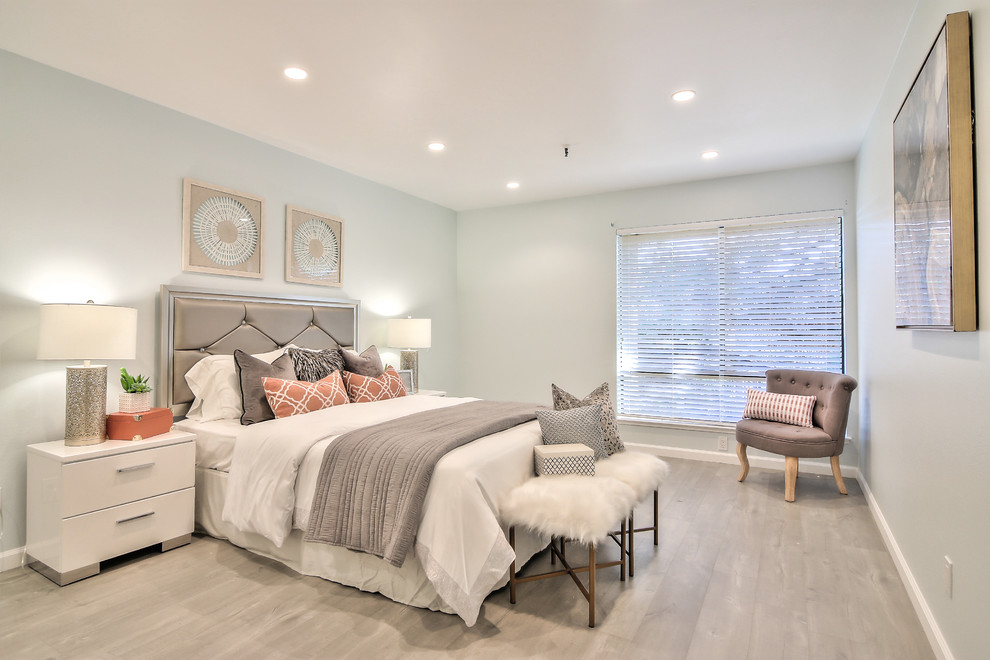 15 Radiant Transitional Bedroom Interiors That Will Captivate You