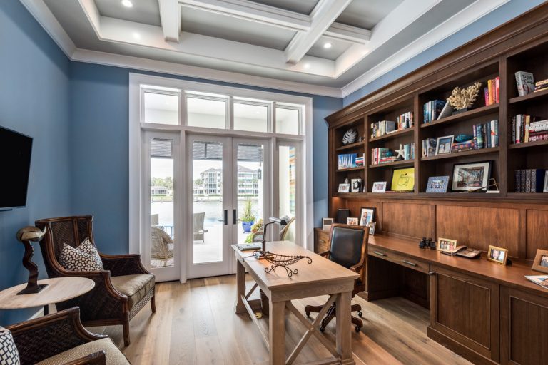 18 Superb Transitional Home Office Designs You'll Want To