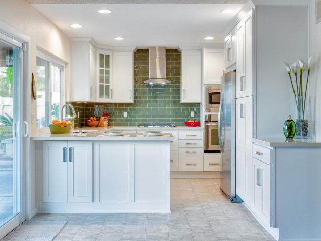 17 Extravagant Hit Solutions For Decorating Small Kitchen