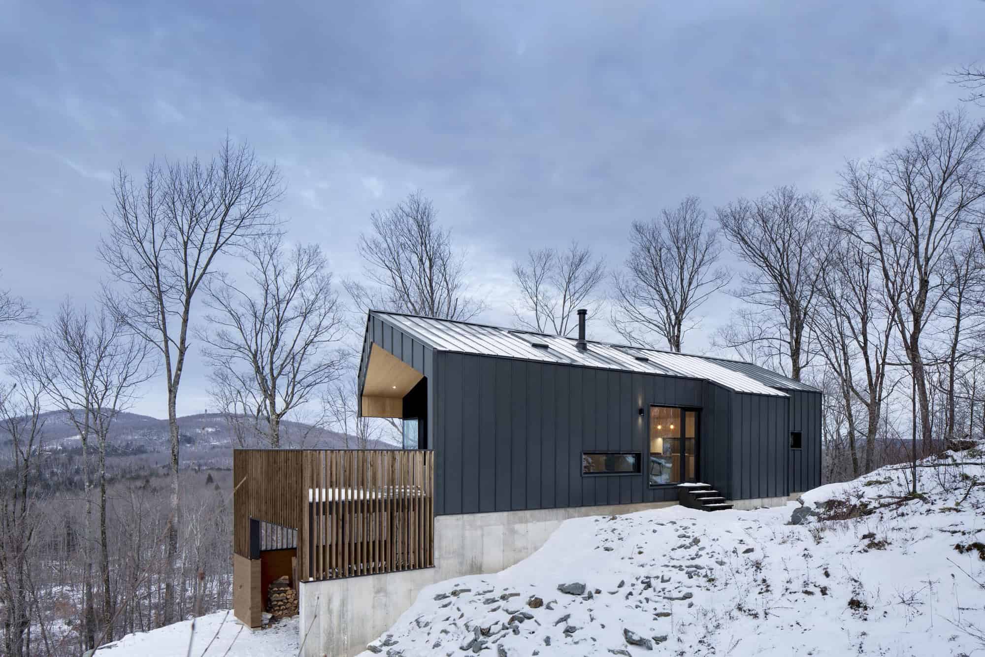 Bolton Residence by Naturehumaine in Quebec, Canada Bolton Residence by Naturehumaine in Quebec, Canada