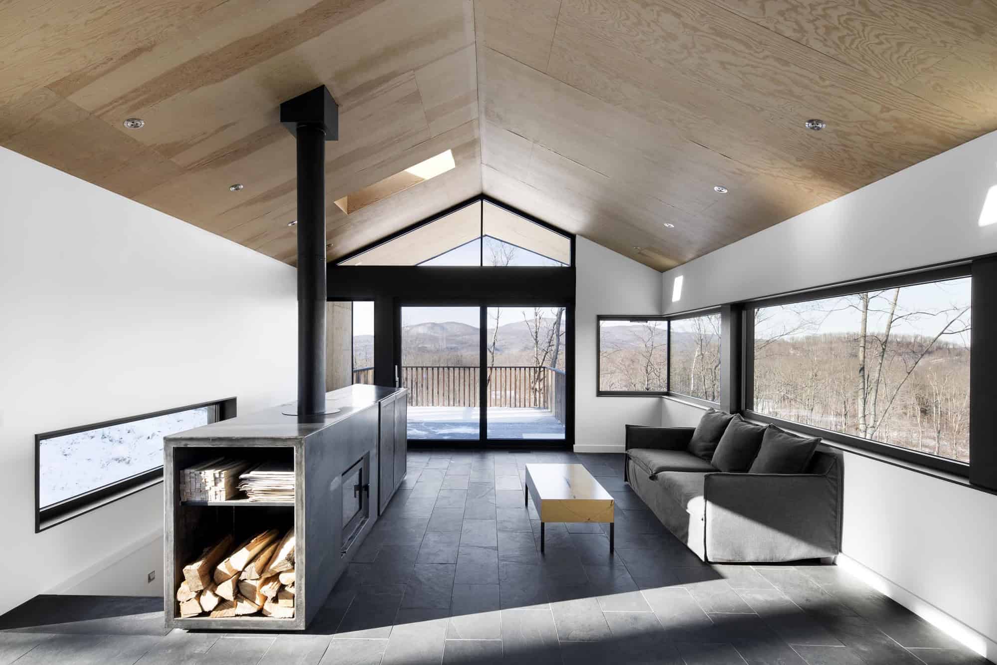 Bolton Residence by Naturehumaine in Quebec, Canada Bolton Residence by Naturehumaine in Quebec, Canada