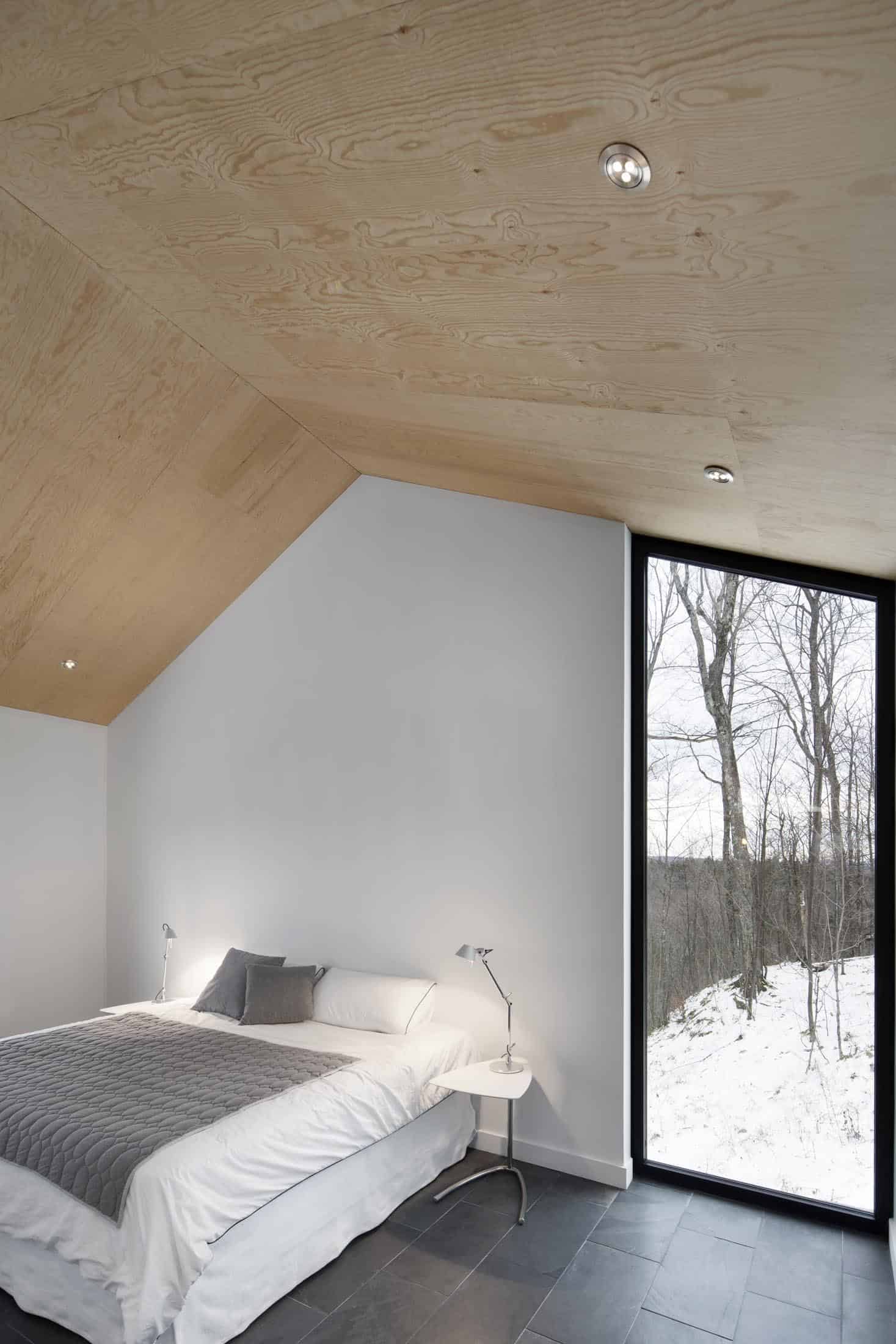 Bolton Residence by Naturehumaine in Quebec, Canada Bolton Residence by Naturehumaine in Quebec, Canada