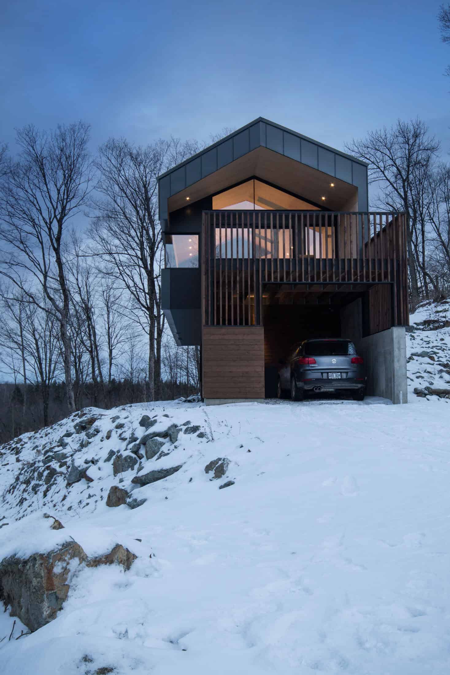 Bolton Residence by Naturehumaine in Quebec, Canada Bolton Residence by Naturehumaine in Quebec, Canada