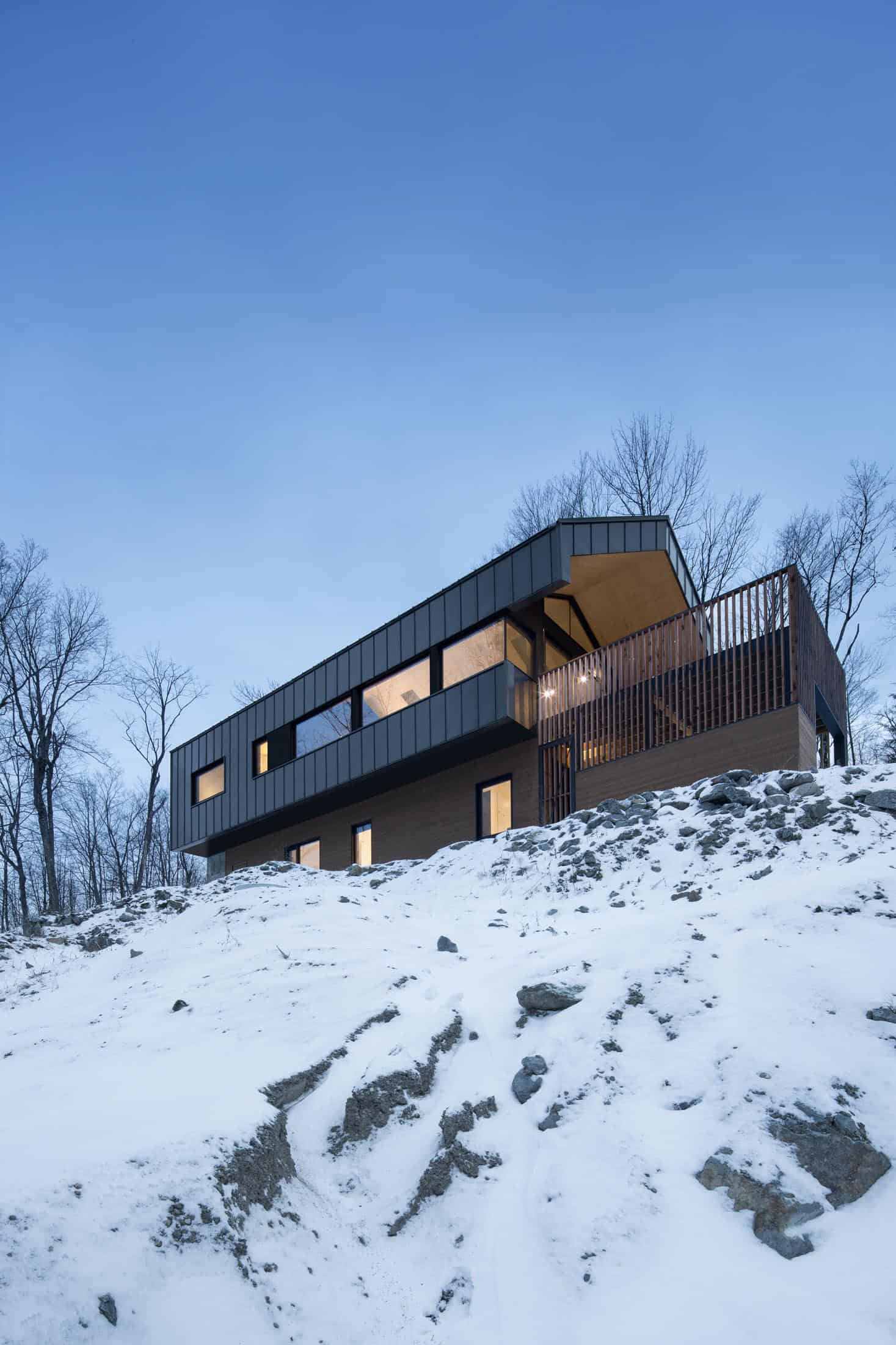 Bolton Residence by Naturehumaine in Quebec, Canada Bolton Residence by Naturehumaine in Quebec, Canada