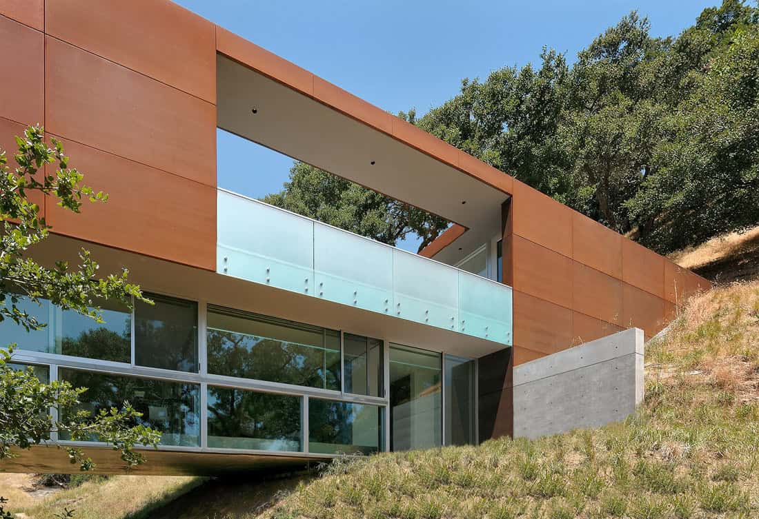 Bridge House by Stanley Saitowitz in California, USA Bridge House by Stanley Saitowitz in California, USA
