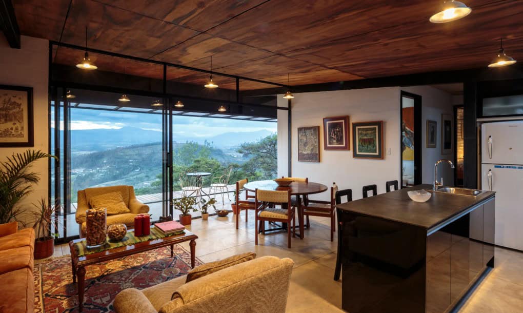 El Guarango House by Bernardo Bustamante in Quito, Ecuador El Guarango House by Bernardo Bustamante in Quito, Ecuador