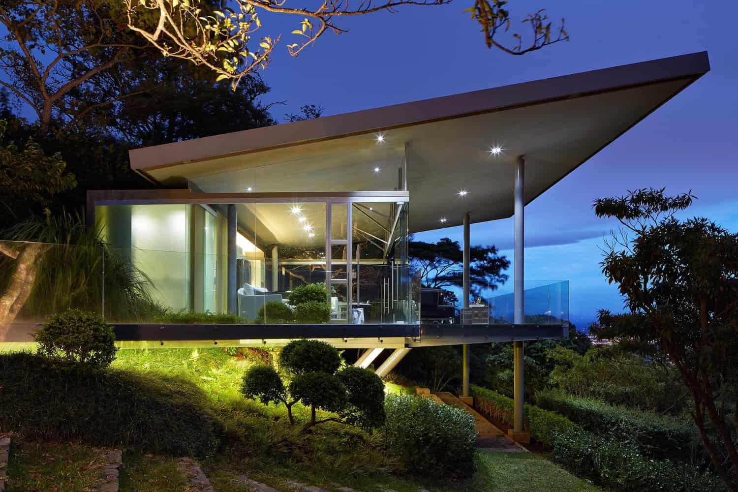 Estancia y Ficus by Canas Arquitectos in Escazu, Costa Rica Estancia y Ficus by Canas Arquitectos in Escazu, Costa Rica