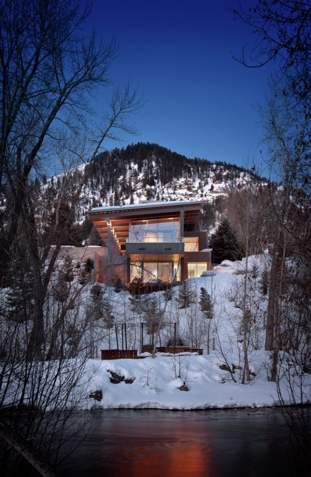 River House by Suyama Peterson Deguchi on The Northern Rocky Mountains