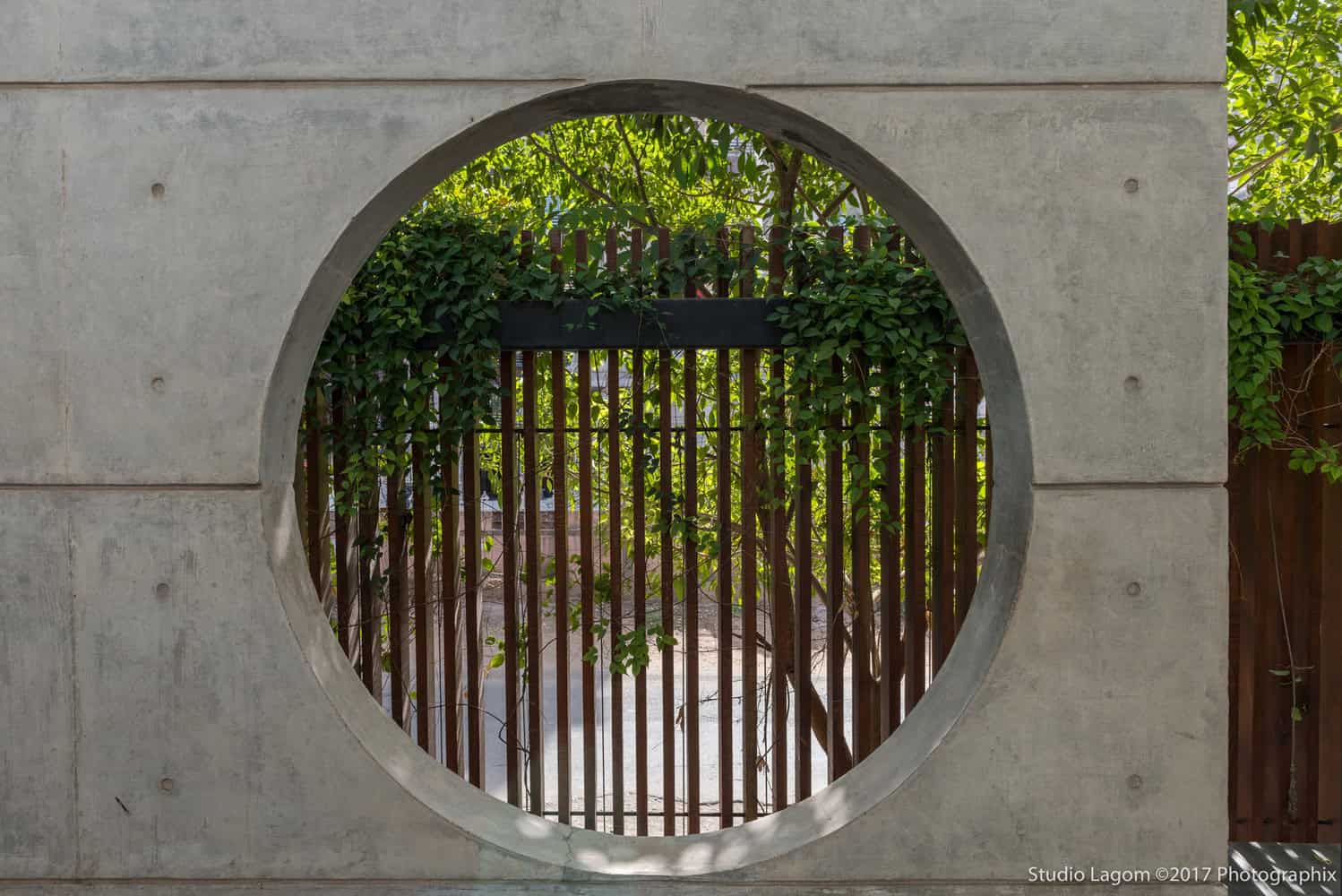 Skewed House by Studio Lagom in Surat, India Skewed House by Studio Lagom in Surat, India