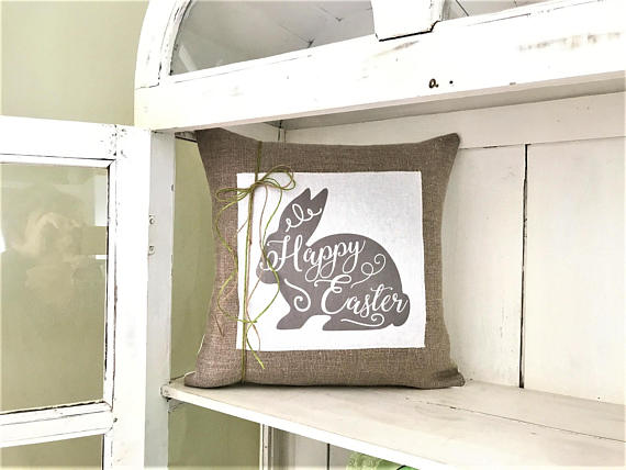 18 Beautiful Handmade Easter Pillow Designs To Add To Your Festive Decor
