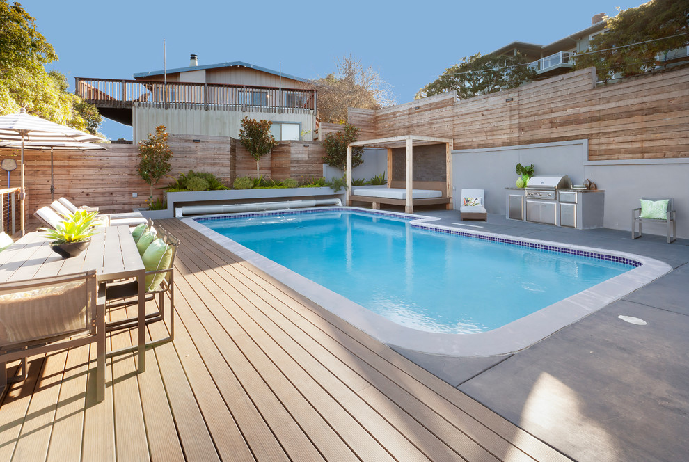 20 Glamorous Transitional Swimming Pool Designs That Will Make You Jealous