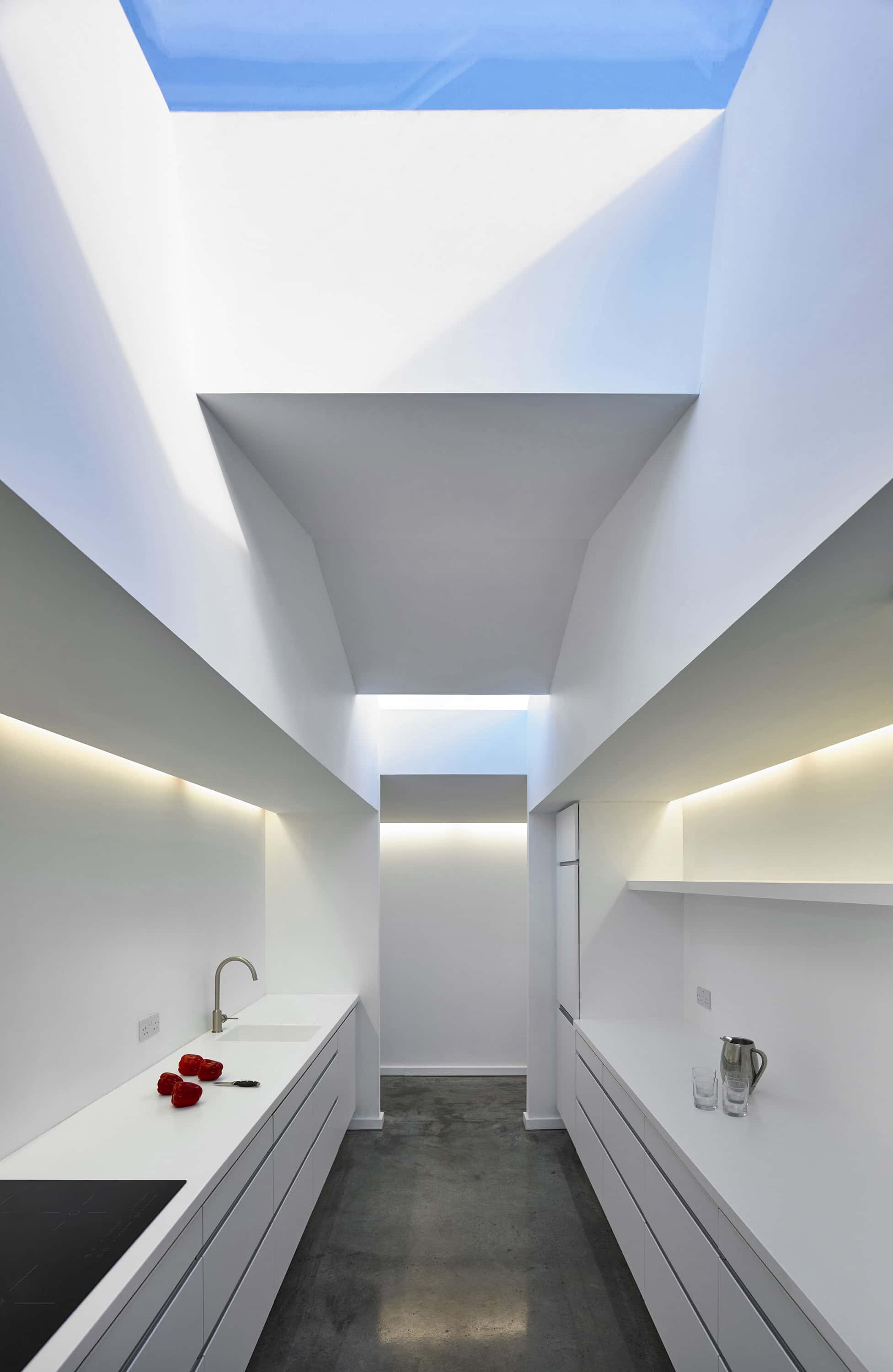 Beach House by Dualchas Architects near Mallaig, Scotland Beach House by Dualchas Architects near Mallaig, Scotland