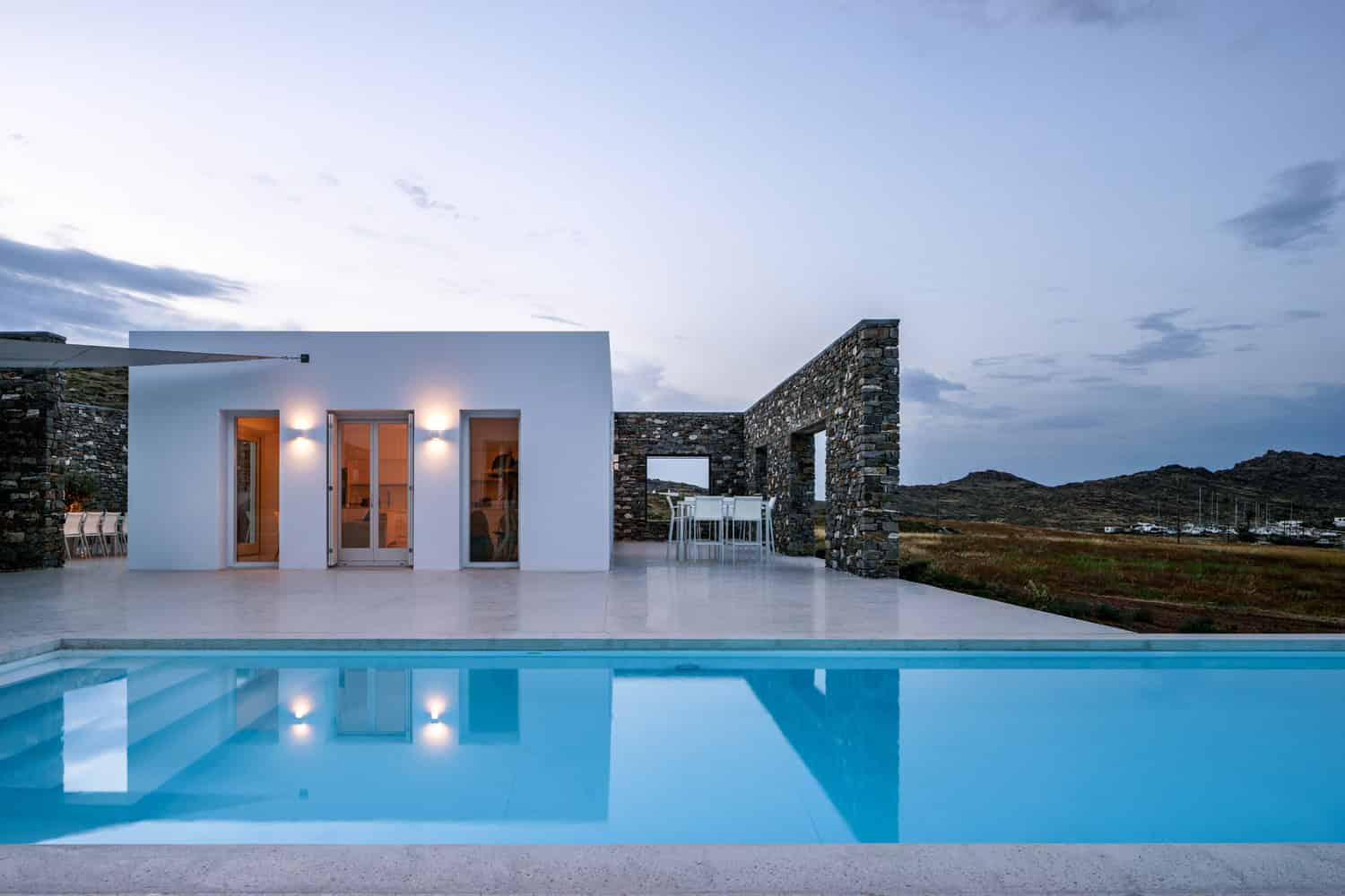 Hug House by React Architects On The Greek Island of Paros Hug House by React Architects On The Greek Island of Paros