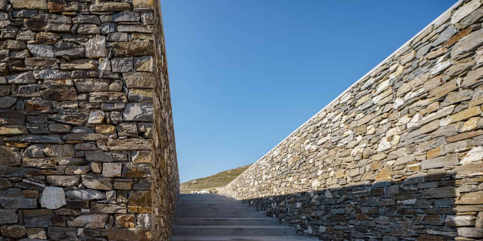 Hug House by React Architects On The Greek Island of Paros Hug House by React Architects On The Greek Island of Paros