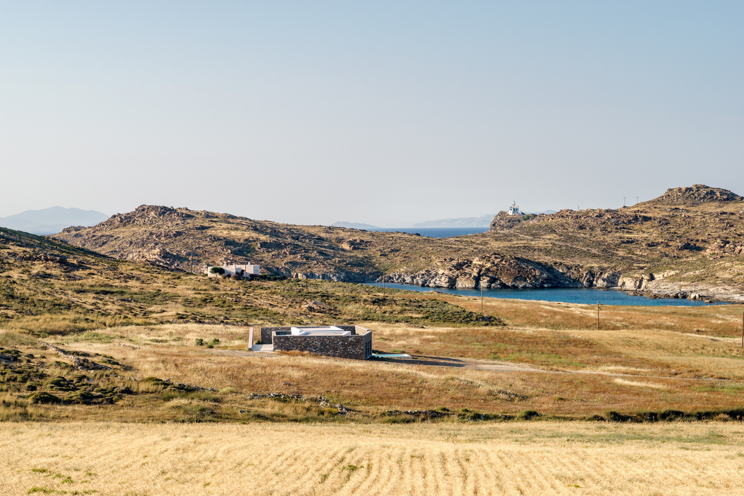 Hug House by React Architects On The Greek Island of Paros Hug House by React Architects On The Greek Island of Paros