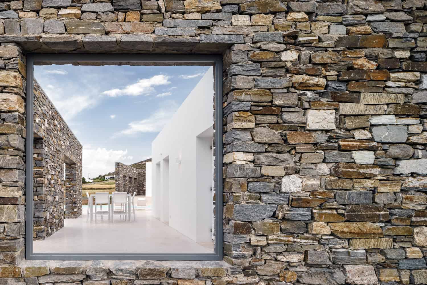 Hug House by React Architects On The Greek Island of Paros Hug House by React Architects On The Greek Island of Paros