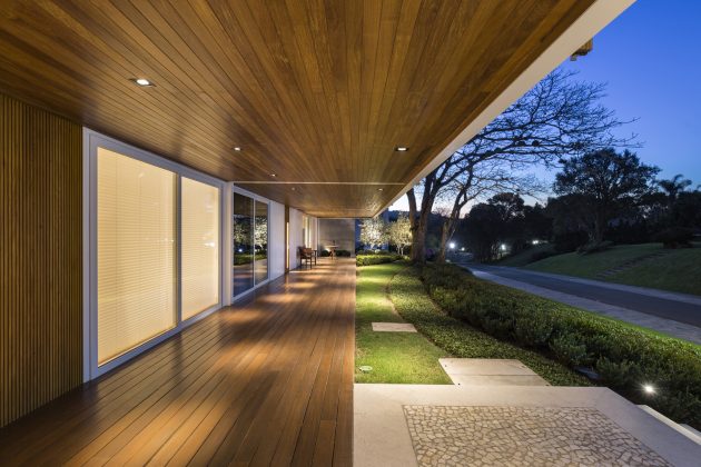Jardim do Sol House by Hype Studio in Porto Alegre, Brazil