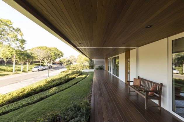 Jardim do Sol House by Hype Studio in Porto Alegre, Brazil