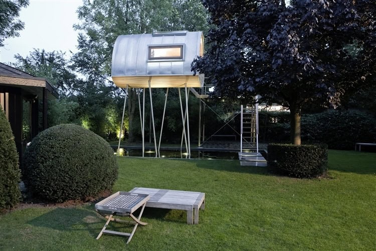 King of the Frogs Treehouse Project by Baumraum in Germany King of the Frogs Treehouse Project by Baumraum in Germany