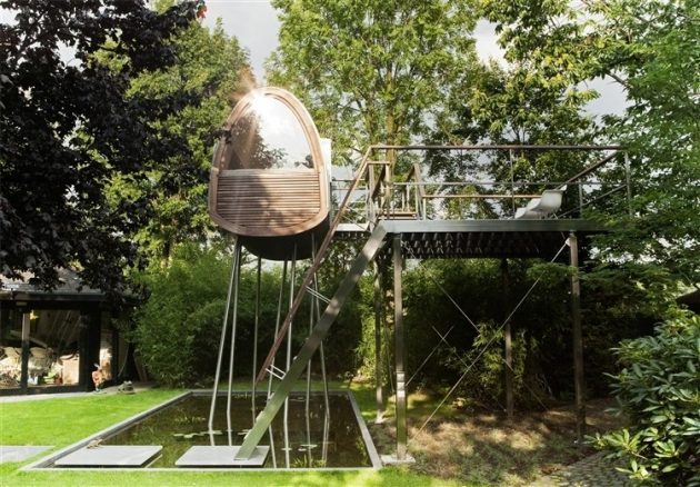 King of the Frogs Treehouse Project by Baumraum in Germany