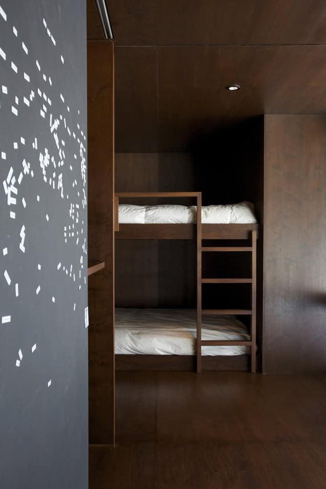 La Luge by YH2 Architecture in Quebec, Canada La Luge by YH2 Architecture in Quebec, Canada