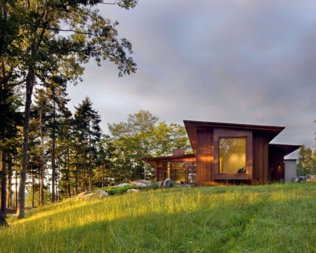 Medomak River House by Anmahian Winton Architects in Maine, USA