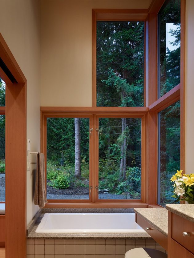 Port Townsend Residence by Lawrence Architecture in Washington, USA