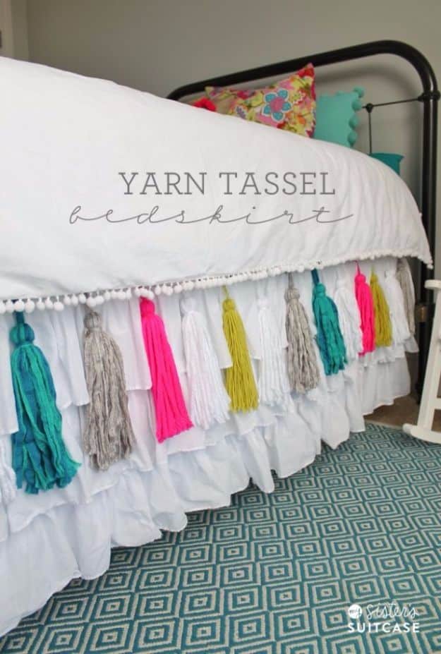 15 Awesome DIY Ideas That Use Yarn To Colorize Your Home Decor