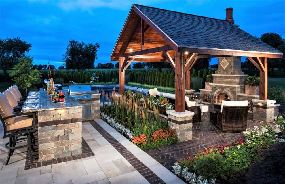 15 Incredible Rustic Patio Designs That Make The Backyard ...