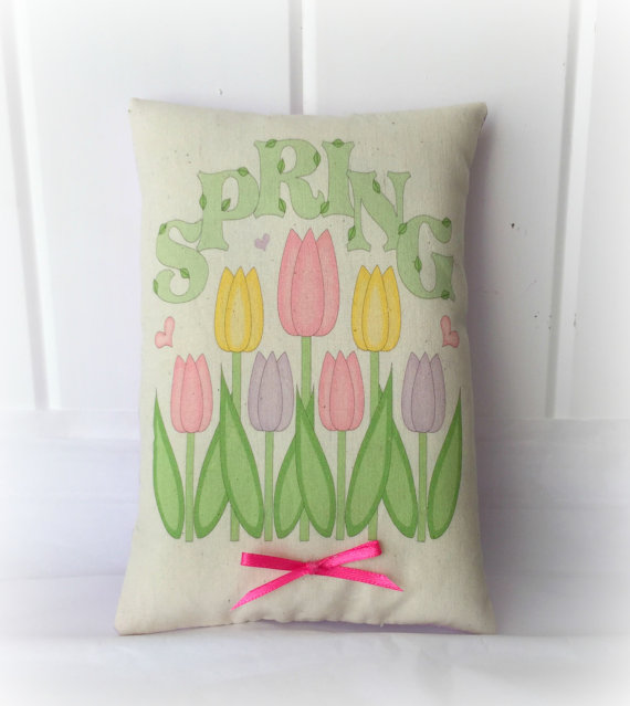 17 Colorful Handmade Spring Pillow Designs That Will Refresh Your Decor