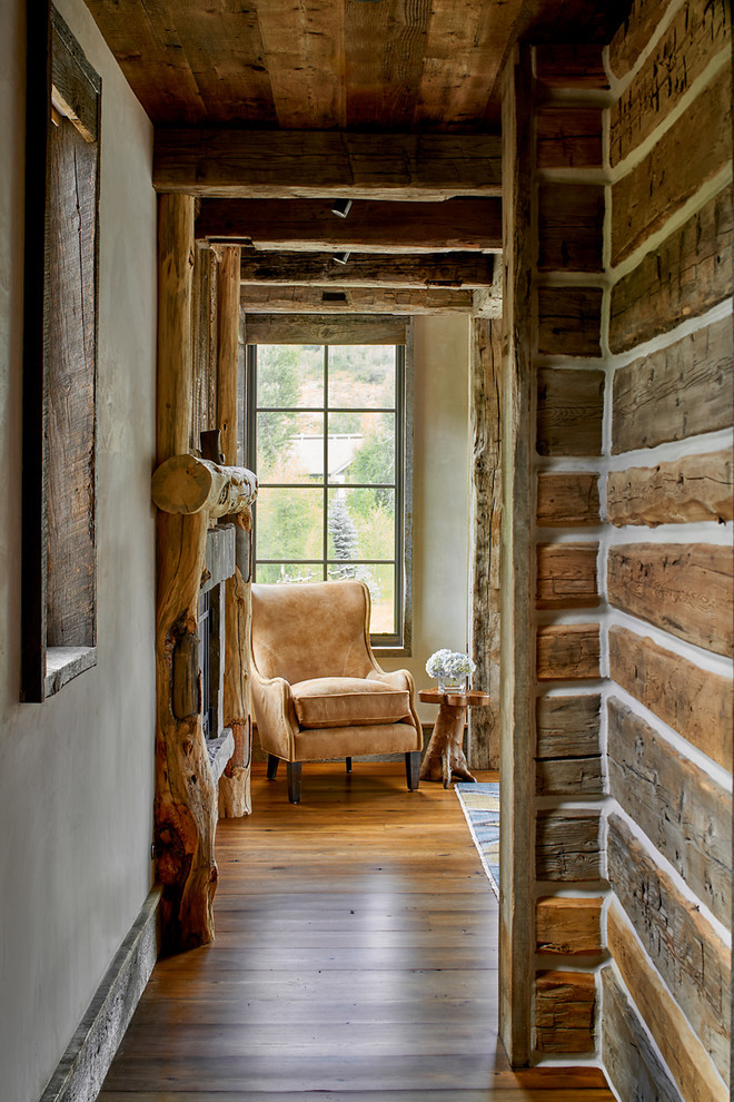 18 Beautiful Rustic Hallway Designs For Your Inspiration