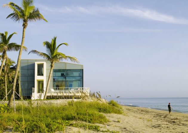 Beach Road 2 Residence by Hughes Umbanhowar Architects in Florida, USA