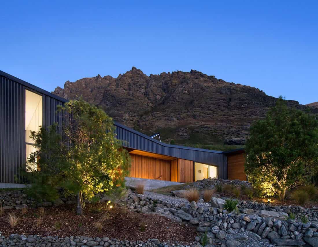 Drift Bay House by Kerr Ritchie Architects in Queenstown, New Zealand Drift Bay House by Kerr Ritchie Architects in Queenstown, New Zealand
