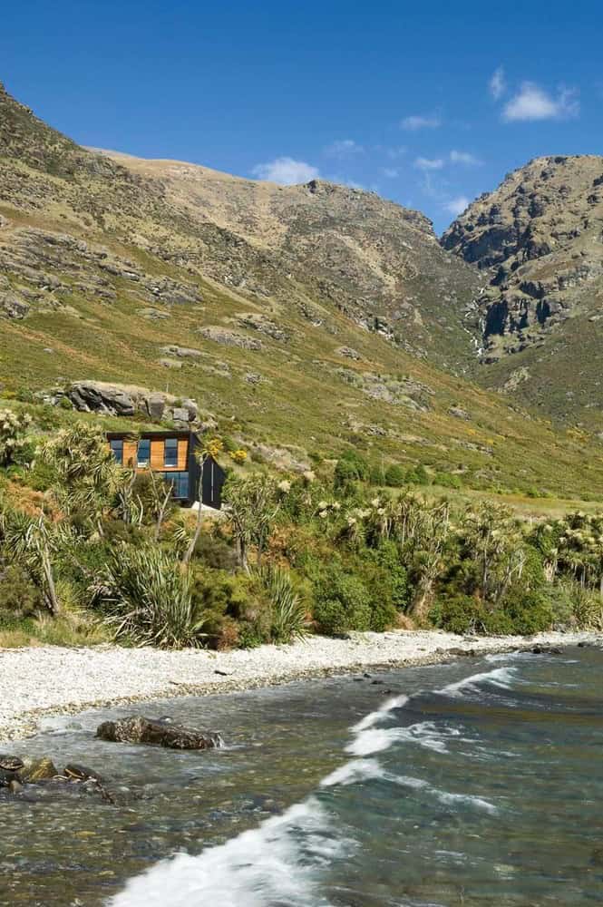 Drift Bay House by Kerr Ritchie Architects in Queenstown, New Zealand Drift Bay House by Kerr Ritchie Architects in Queenstown, New Zealand
