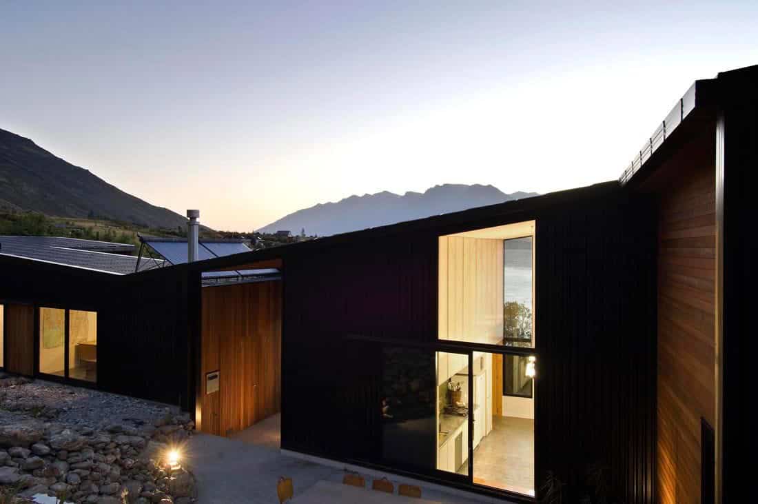 Drift Bay House by Kerr Ritchie Architects in Queenstown, New Zealand Drift Bay House by Kerr Ritchie Architects in Queenstown, New Zealand