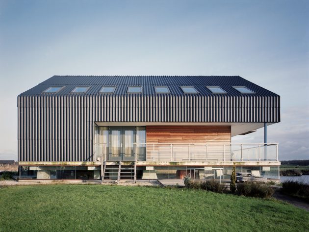 House Dijk by Jager Janssen architecten in Blauwestad, The Netherlands