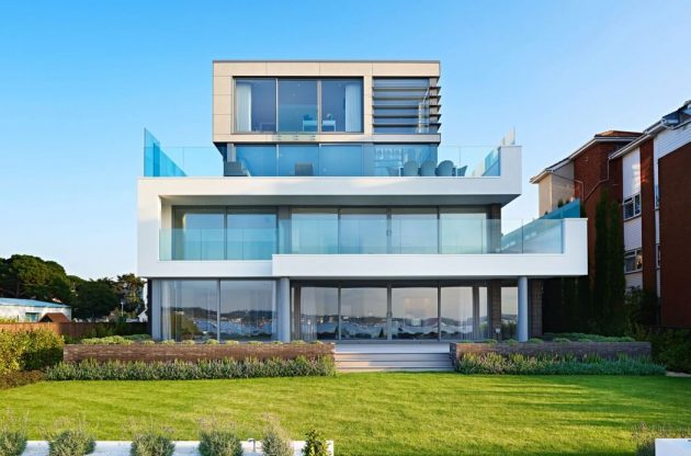 Moondance Panorama Road by David James Architects in Dorset, England
