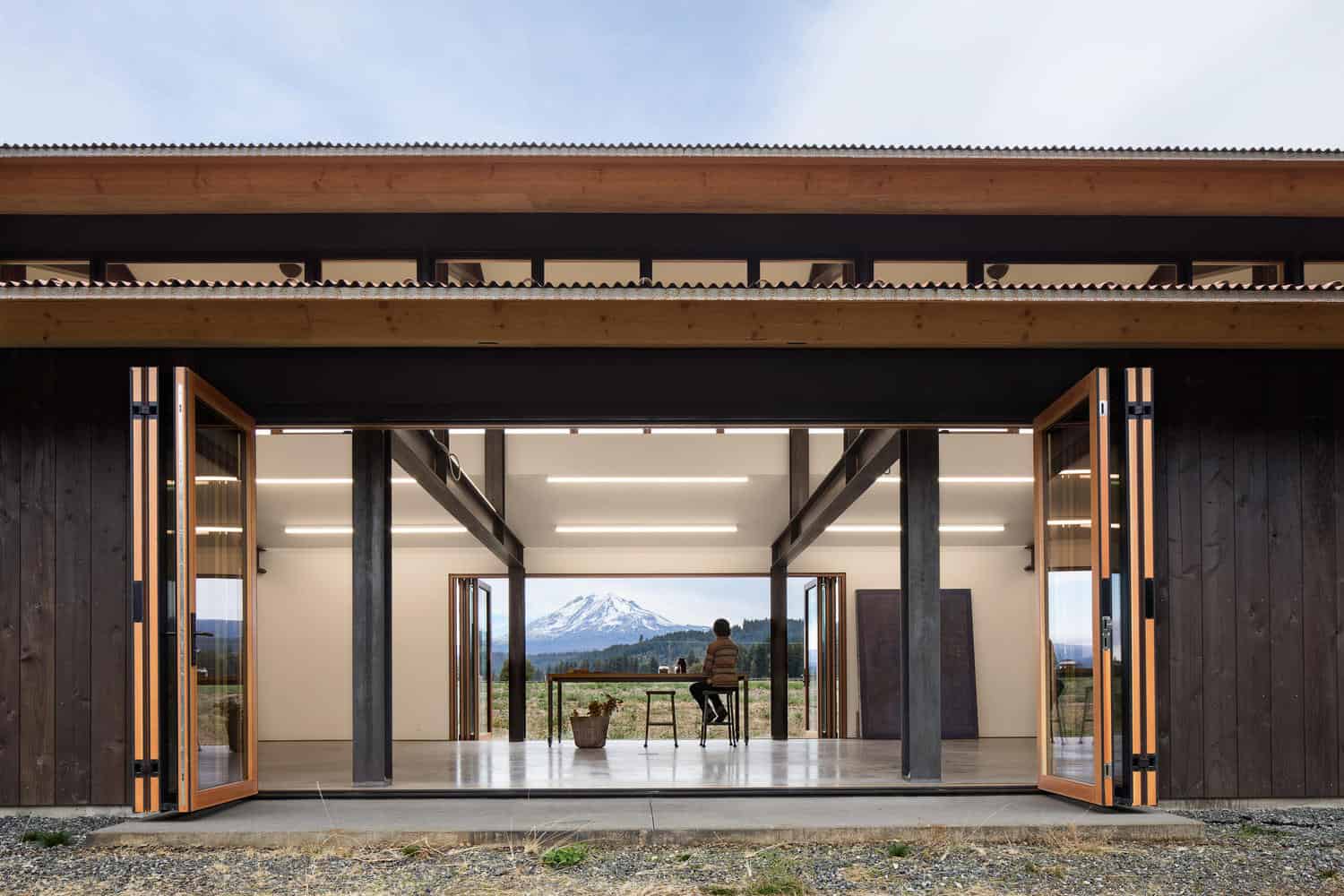 Trout Lake House by Olson Kundig: An Artist’s Modern Retreat in Rural Washington