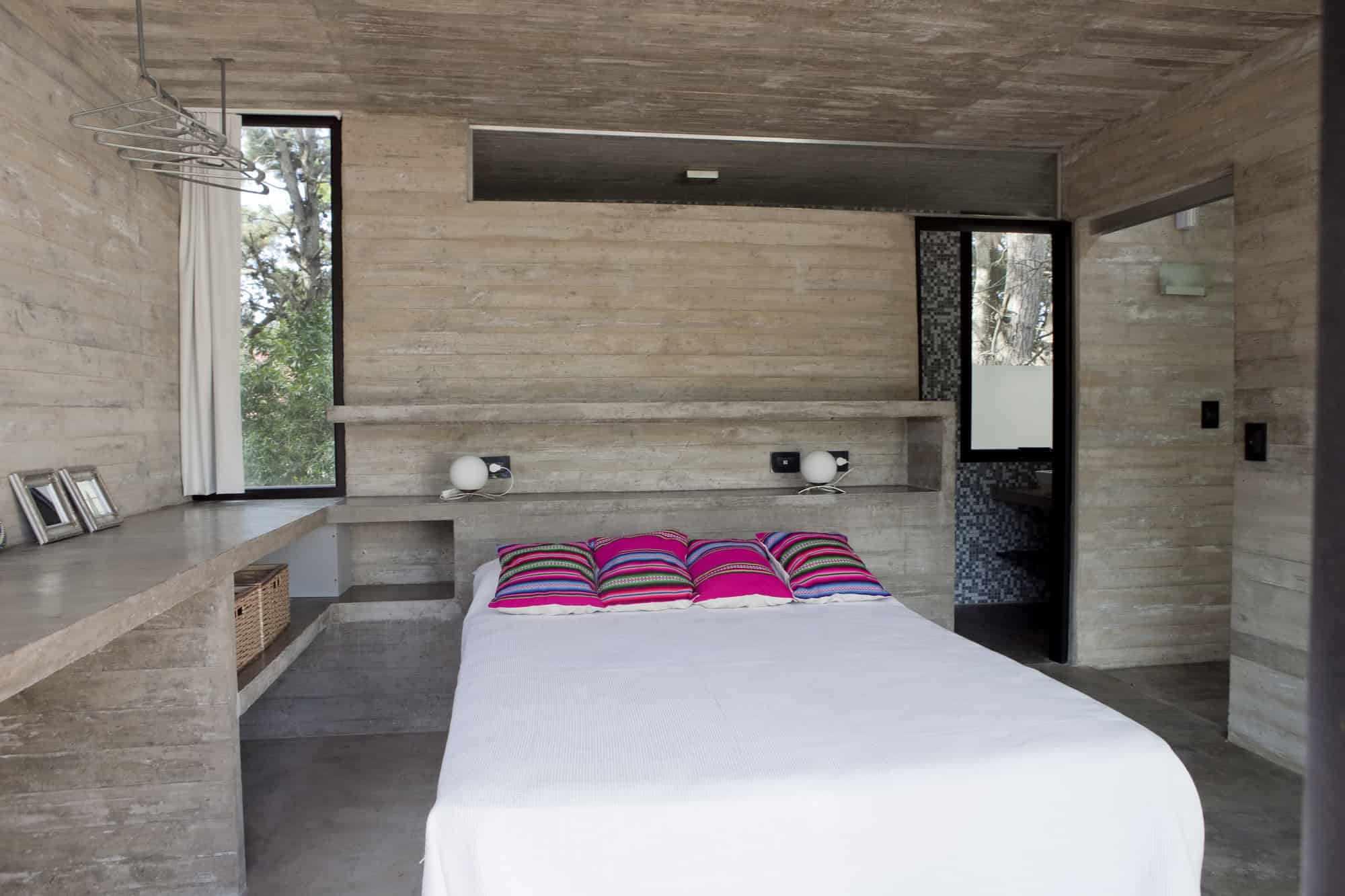 V + D Set by BAK Architects in Mar Azul, Argentina V + D Set by BAK Architects in Mar Azul, Argentina