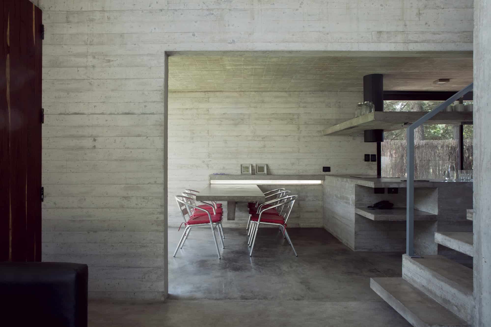 V + D Set by BAK Architects in Mar Azul, Argentina V + D Set by BAK Architects in Mar Azul, Argentina