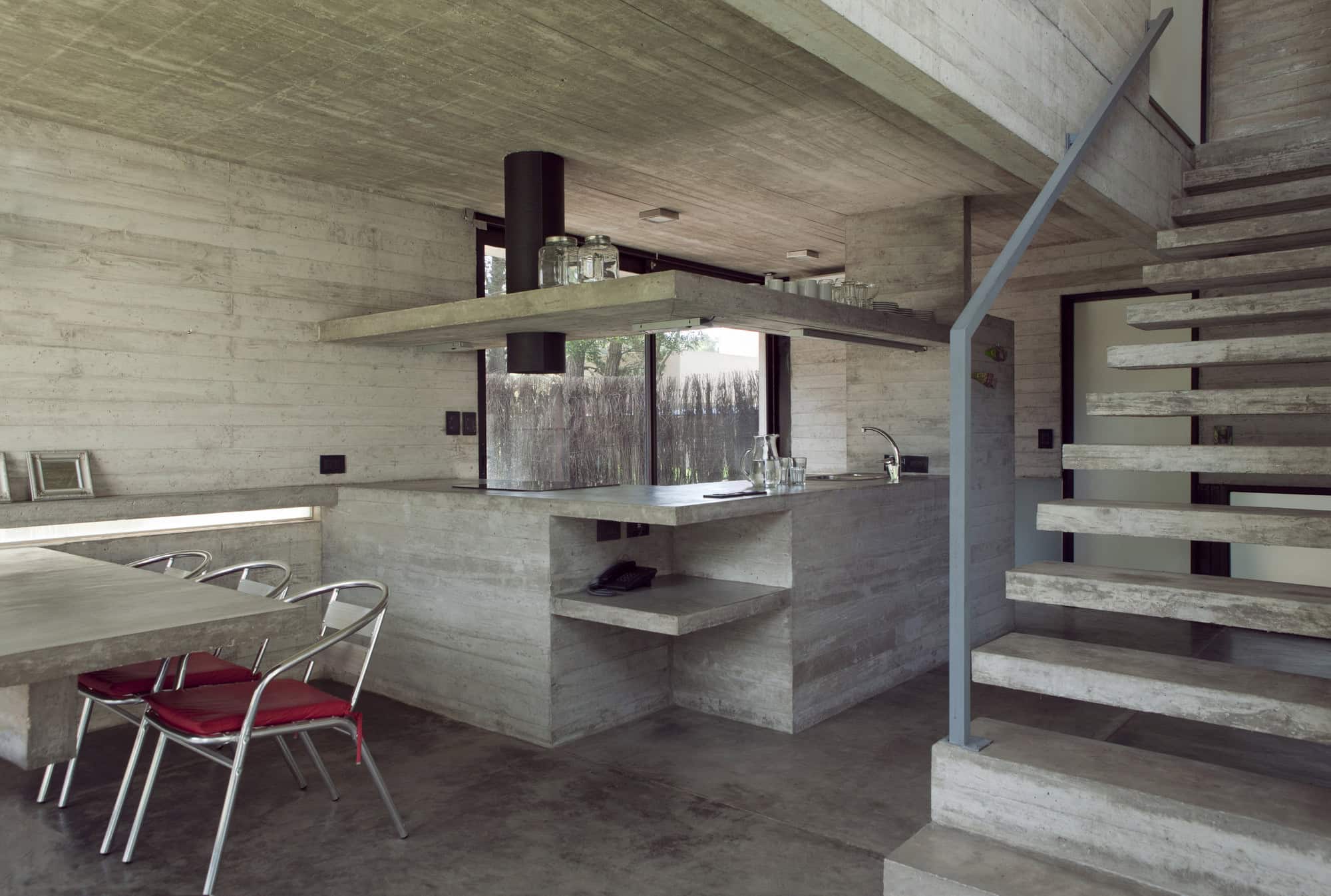 V + D Set by BAK Architects in Mar Azul, Argentina V + D Set by BAK Architects in Mar Azul, Argentina