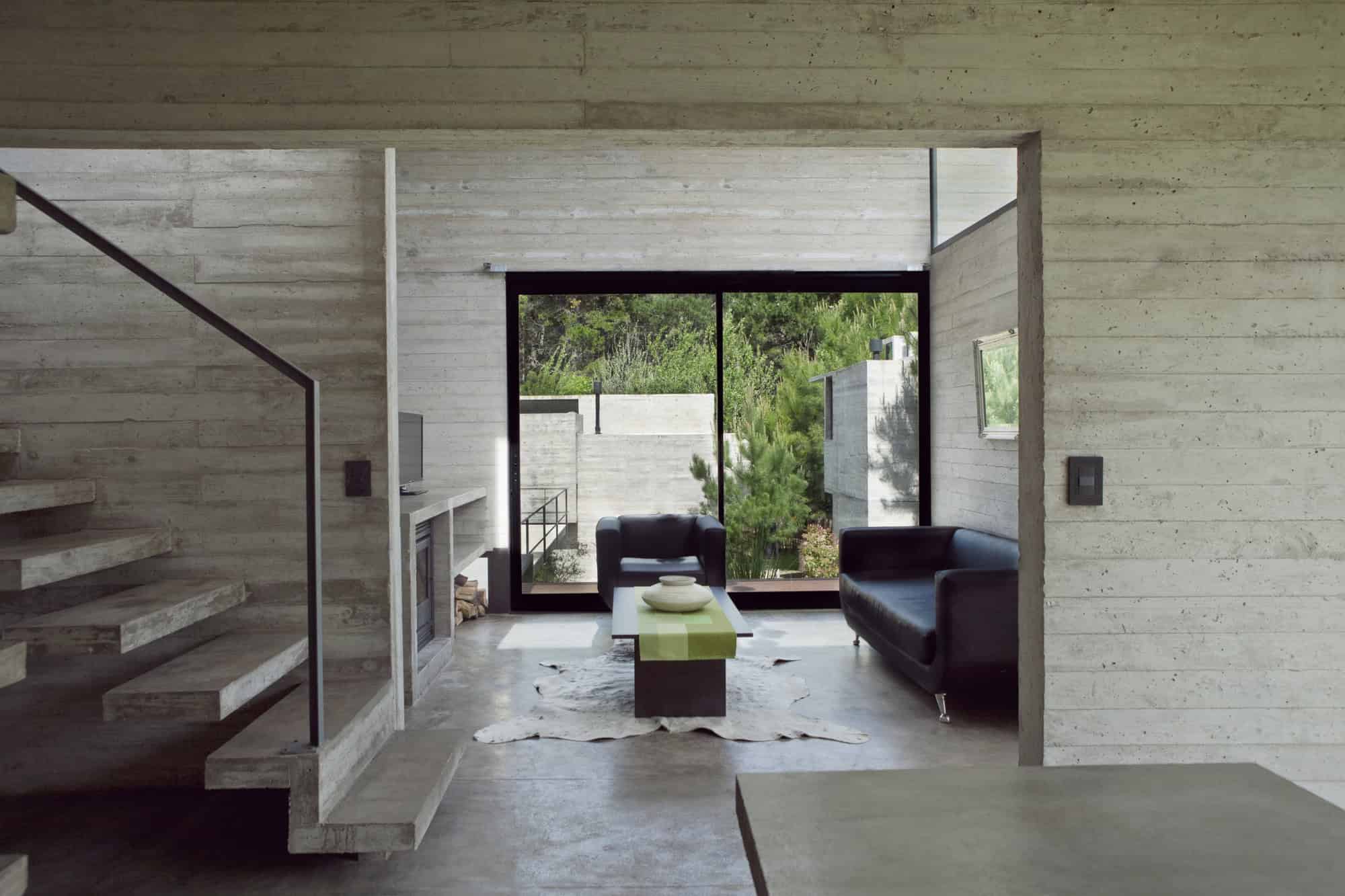 V + D Set by BAK Architects in Mar Azul, Argentina V + D Set by BAK Architects in Mar Azul, Argentina