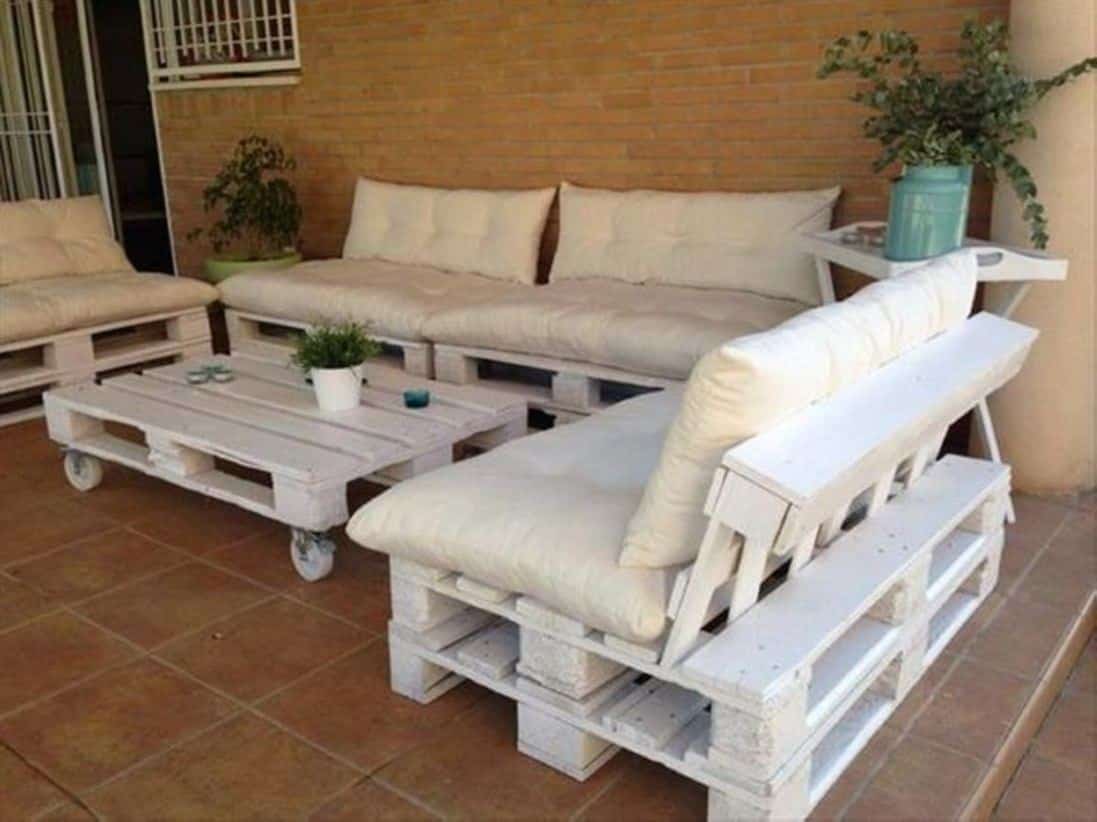 Top 20 The Most Easiest Pallet Projects To Beautify Your Balcony Top 20 The Most Easiest Pallet Projects To Beautify Your Balcony