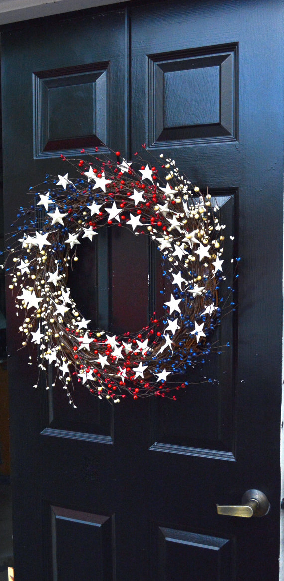 16 Patriotic Handmade 4th of July Wreath Designs You Have To See
