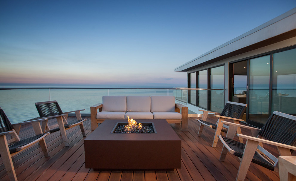 20 Phenomenal Contemporary Deck Designs You'll Fall In Love With