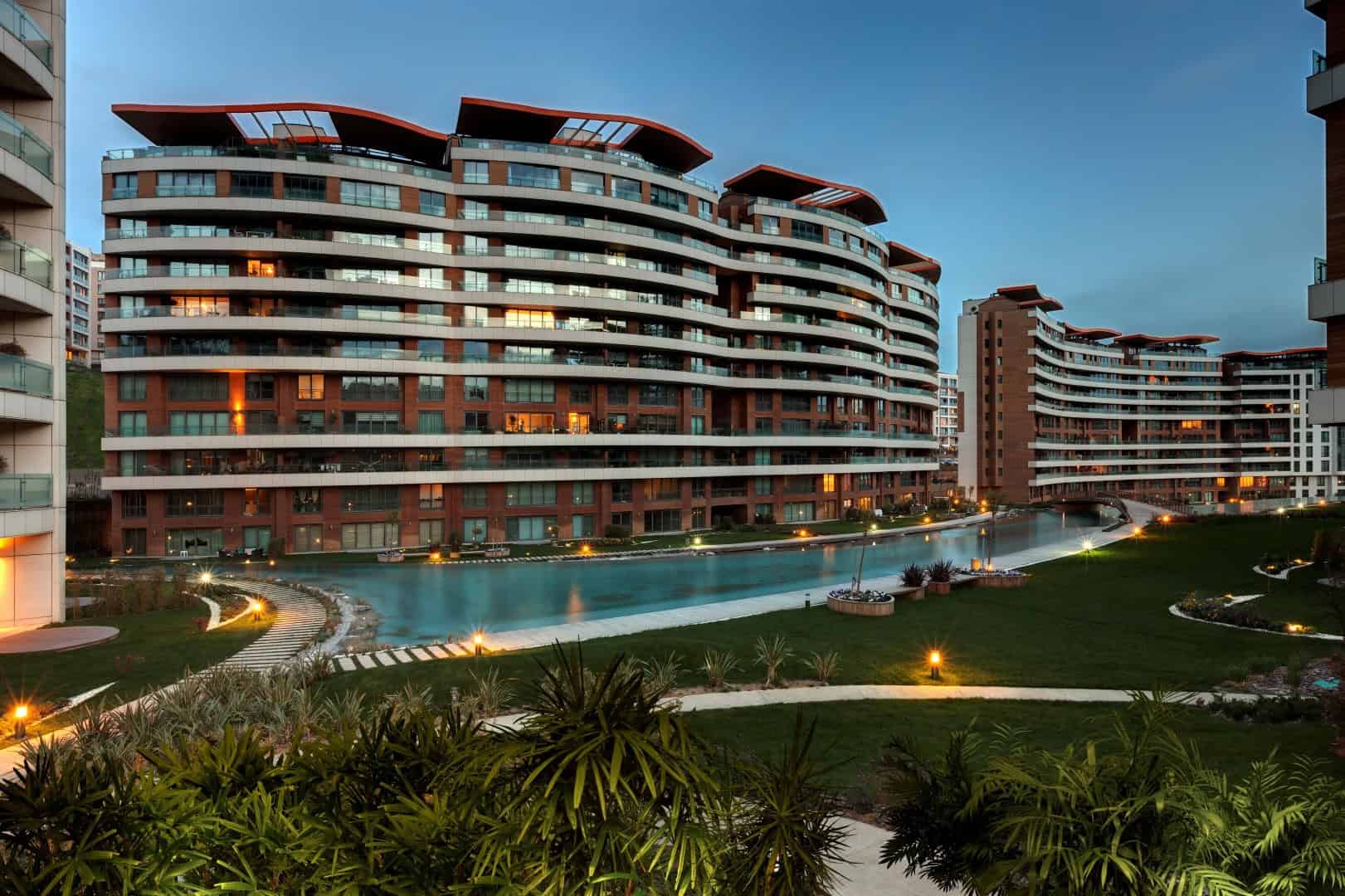 A Green Life Complex By Evrenol Architects: Akasya Acıbadem A Green Life Complex By Evrenol Architects: Akasya Acıbadem