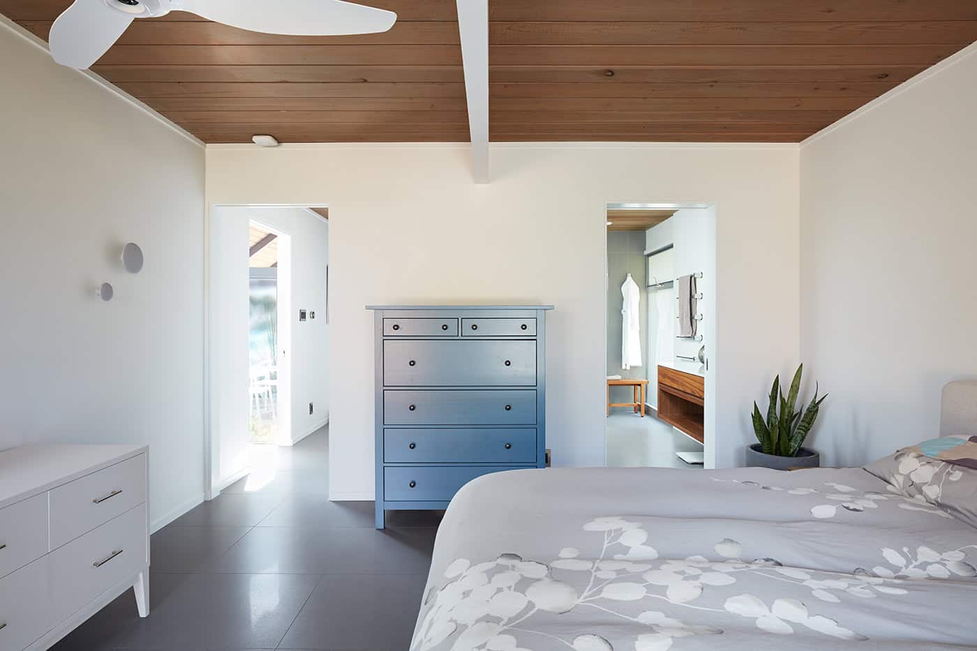 Burlingame Eichler Remodel by Klopf Architecture: A Light-Filled, Scandinavian-Inspired Revival of a Mid-Century Classic Burlingame Eichler Remodel by Klopf Architecture: A Light-Filled, Scandinavian-Inspired Revival of a Mid-Century Classic