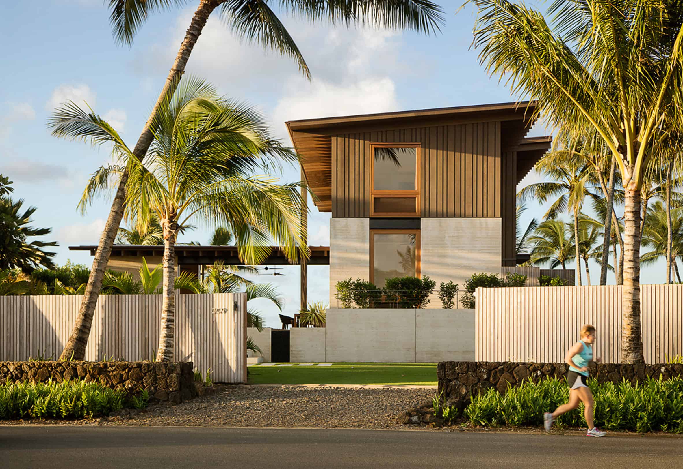 Hale Nukumoi Beach House by Walker Warner Architects in Hawaii Hale Nukumoi Beach House by Walker Warner Architects in Hawaii