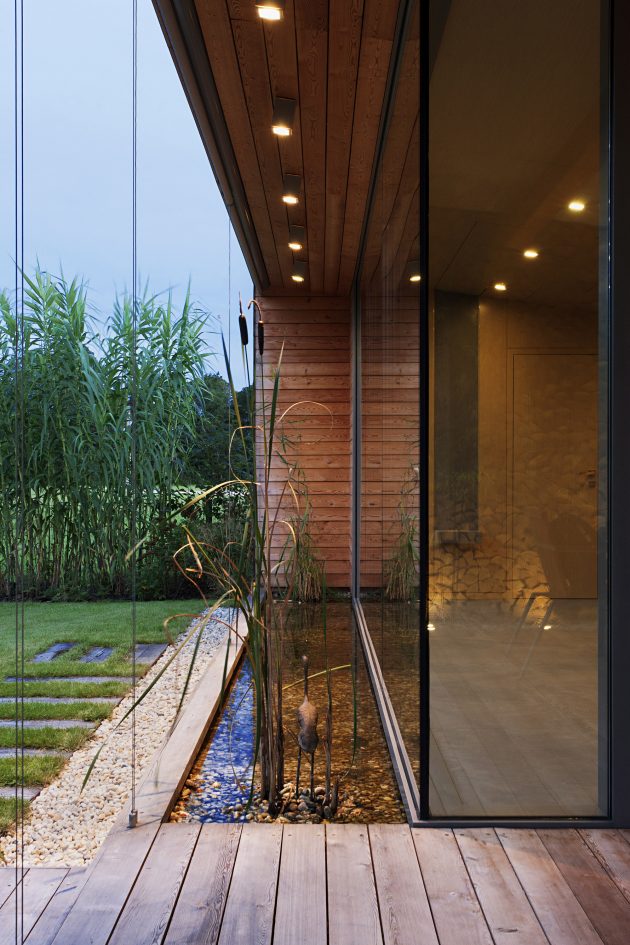 Holiday Cottage by Tóth Project Architect Office in Kapuvár, Hungary