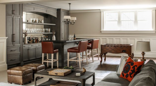 15 Sophisticated Traditional Home Bar Designs That Will Add A Touch Of Elegance To Your Home